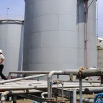 Tanques metálicos de armazenamento e tubulações relacionados à atualização da NR-13